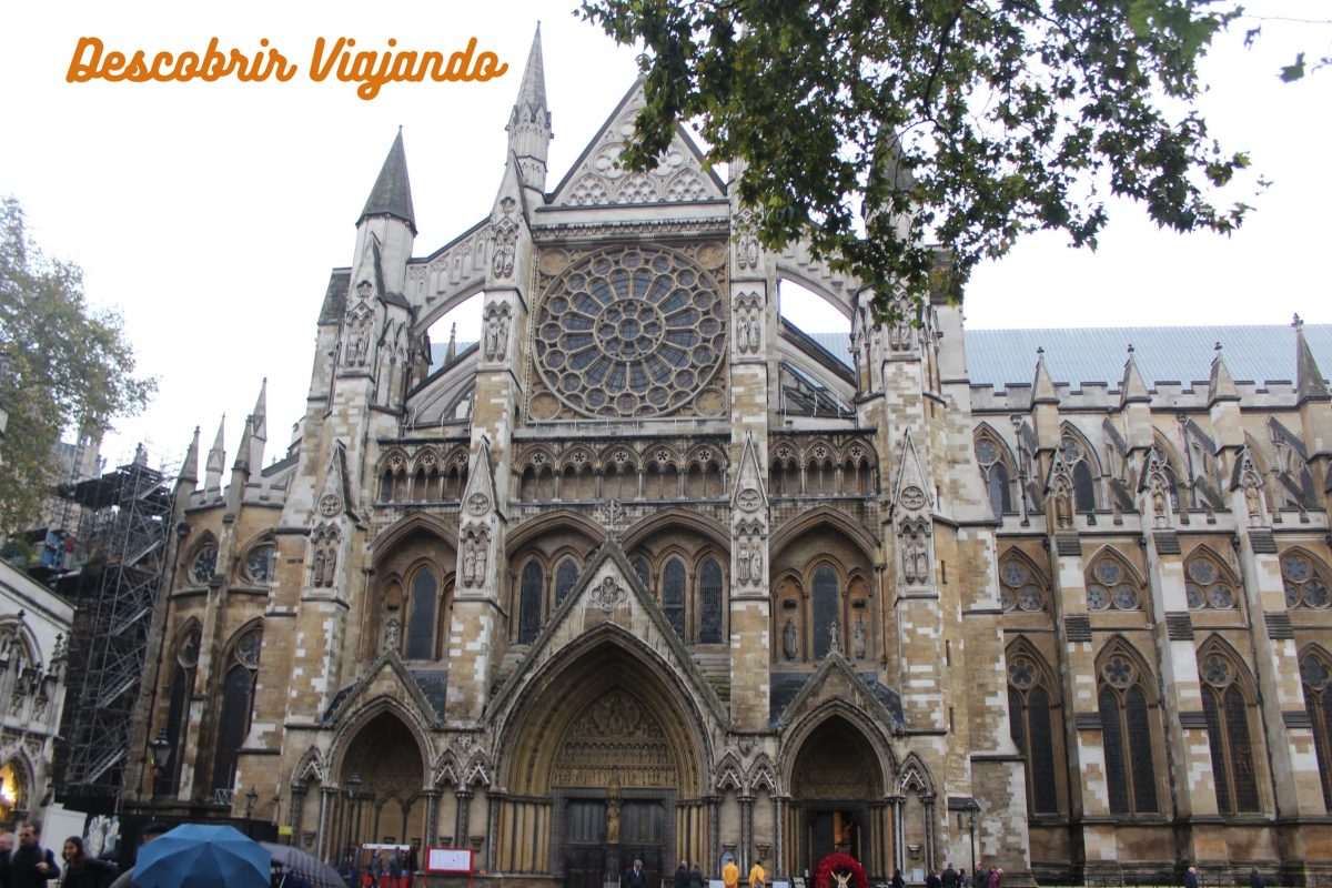 Descobrir a Fachada da Abadia de Westminster