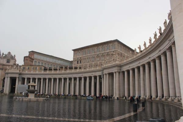 Descobrir o Vaticano, o enclave na cidade de Roma