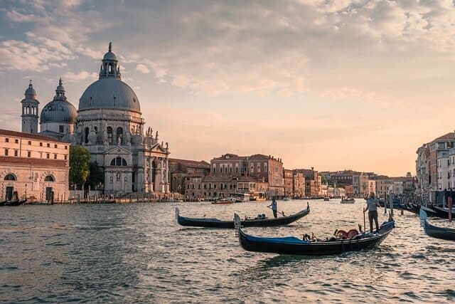 Grande Canal - Gôndolas de Veneza